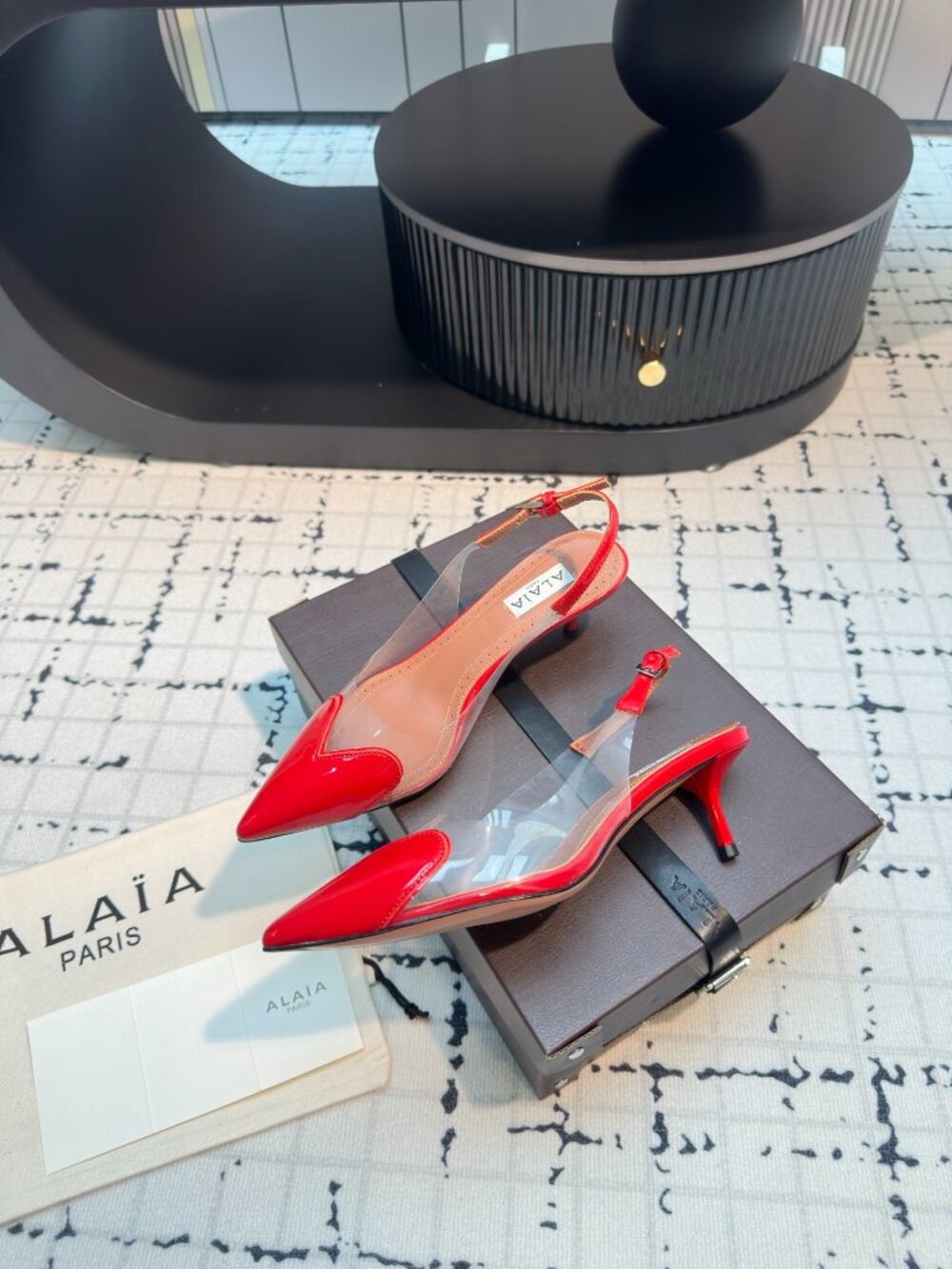 ALAÏA High Love Heels - Picture 3 of 7